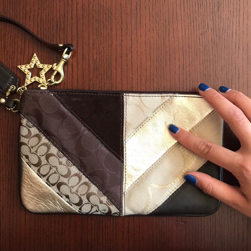 Wristlet